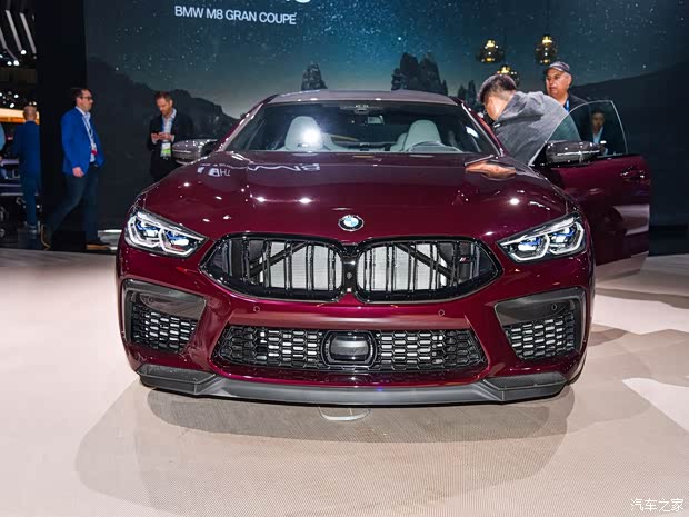 宝马m8平价销售中目前售价2218万元起