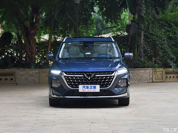 五菱凯捷欢迎到店垂询售价858万元起