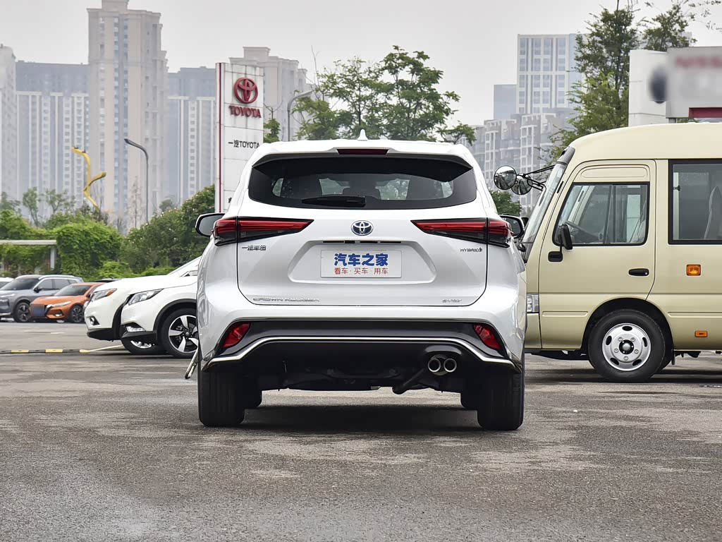 一汽丰田 皇冠陆放 2021款 2.5l hev四驱精英版