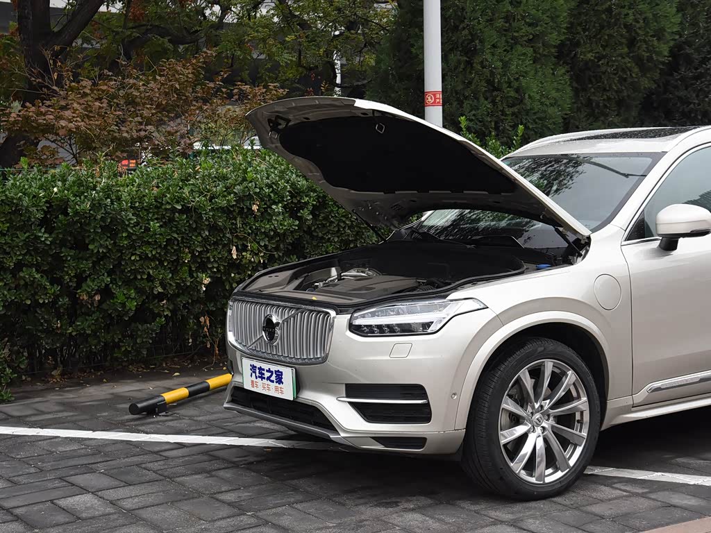 沃尔沃(进口) 沃尔沃xc90新能源 2019款 e驱混动 t8 荣誉版 3座 国v