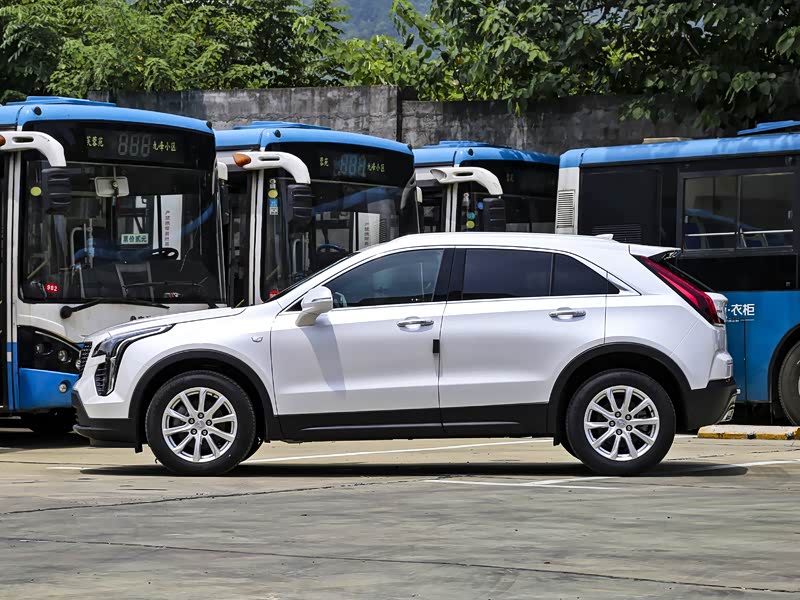 上汽通用凯迪拉克 凯迪拉克xt4 2020款 改款 28t 两驱技术型