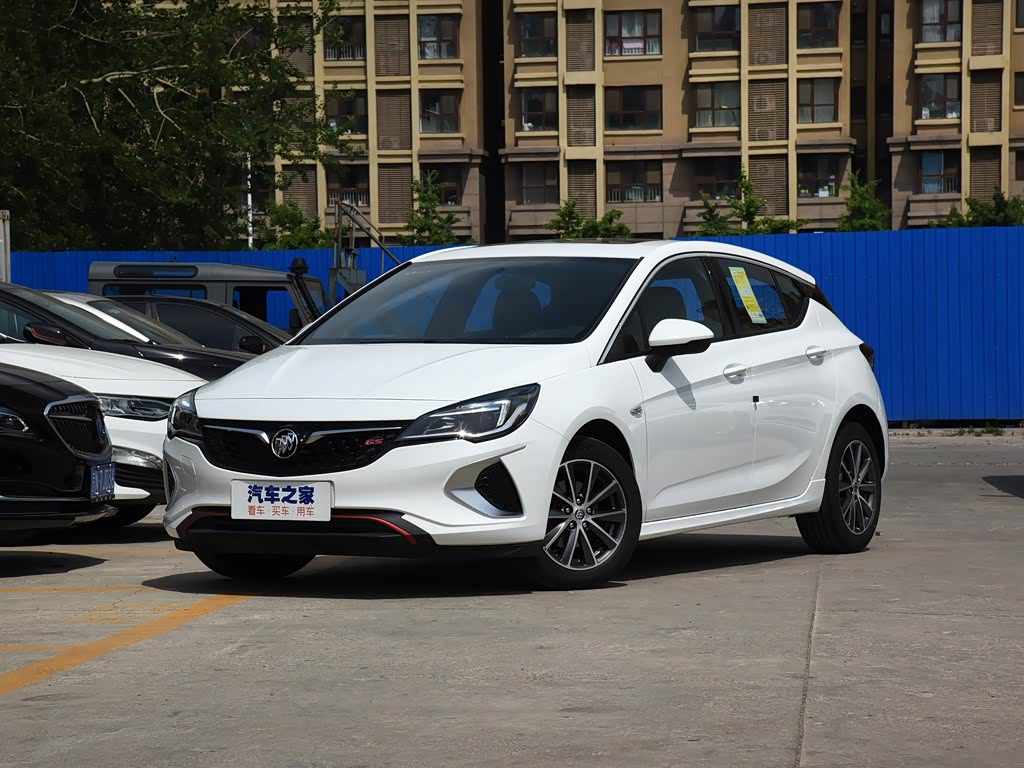 上汽通用别克 威朗 2019款 两厢gs 20t 双离合进取型 雪域白 车身外观