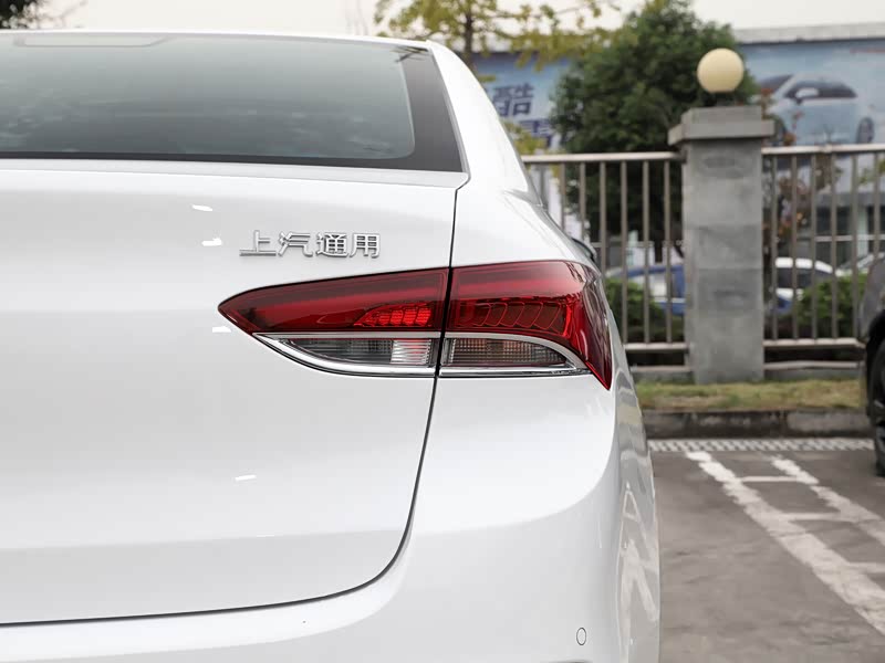 上汽通用别克 英朗 2021款 改款 1.3t 自动轻混动精英型