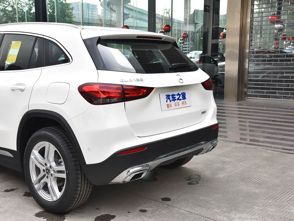 北京奔驰 奔驰gla 2022款 改款 gla 180