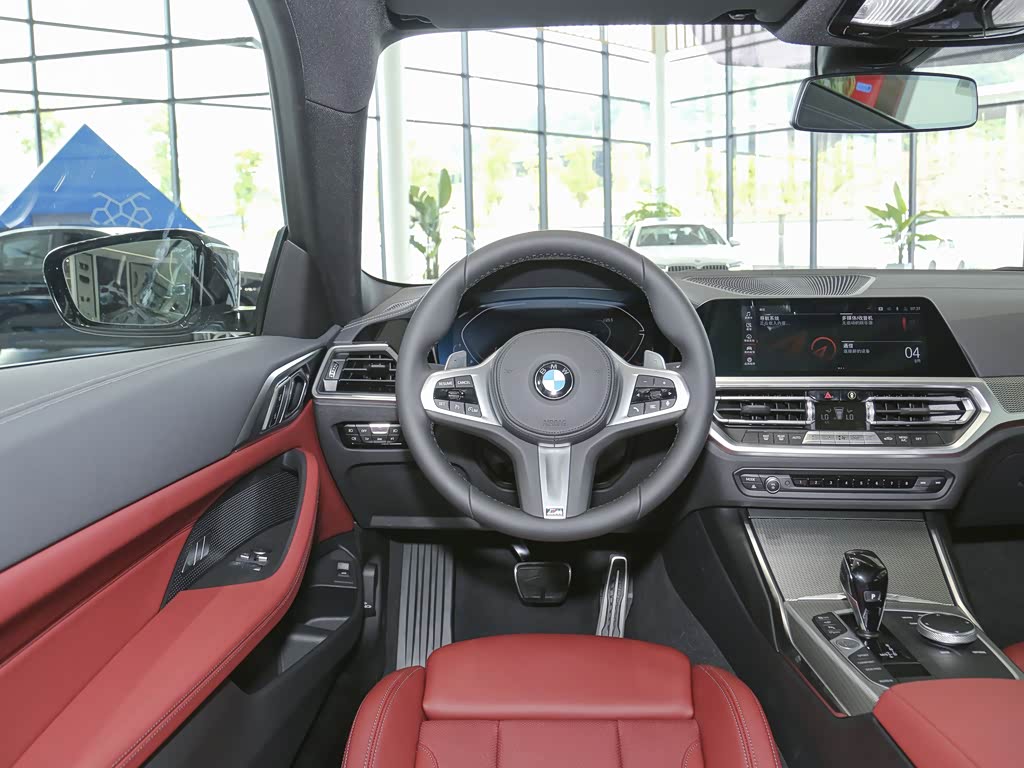 宝马>宝马(进口)>宝马4系>2022款改款425im运动曜夜套装>中控方向盘>