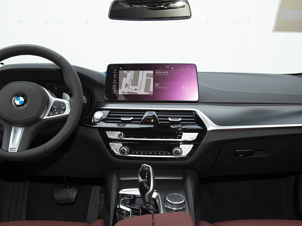 宝马>宝马5系>2022款改款530li行政型m运动套装>中控方向盘>2022款 改