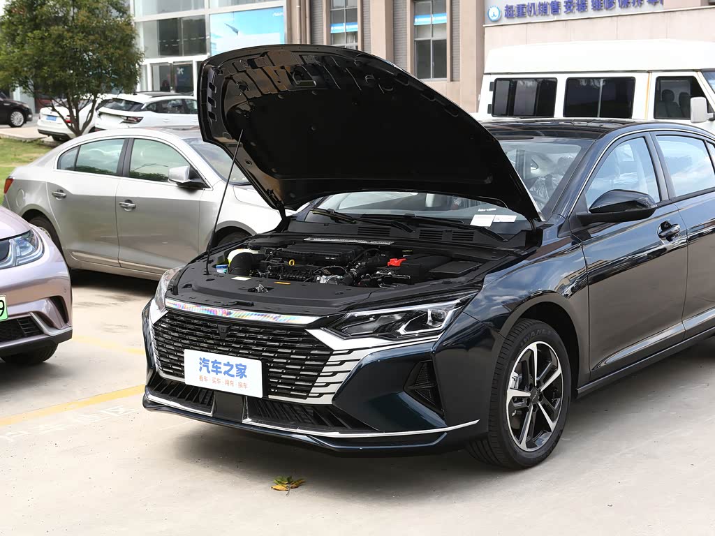 东风乘用车 奕炫max 2024款 1.5t 豪华版