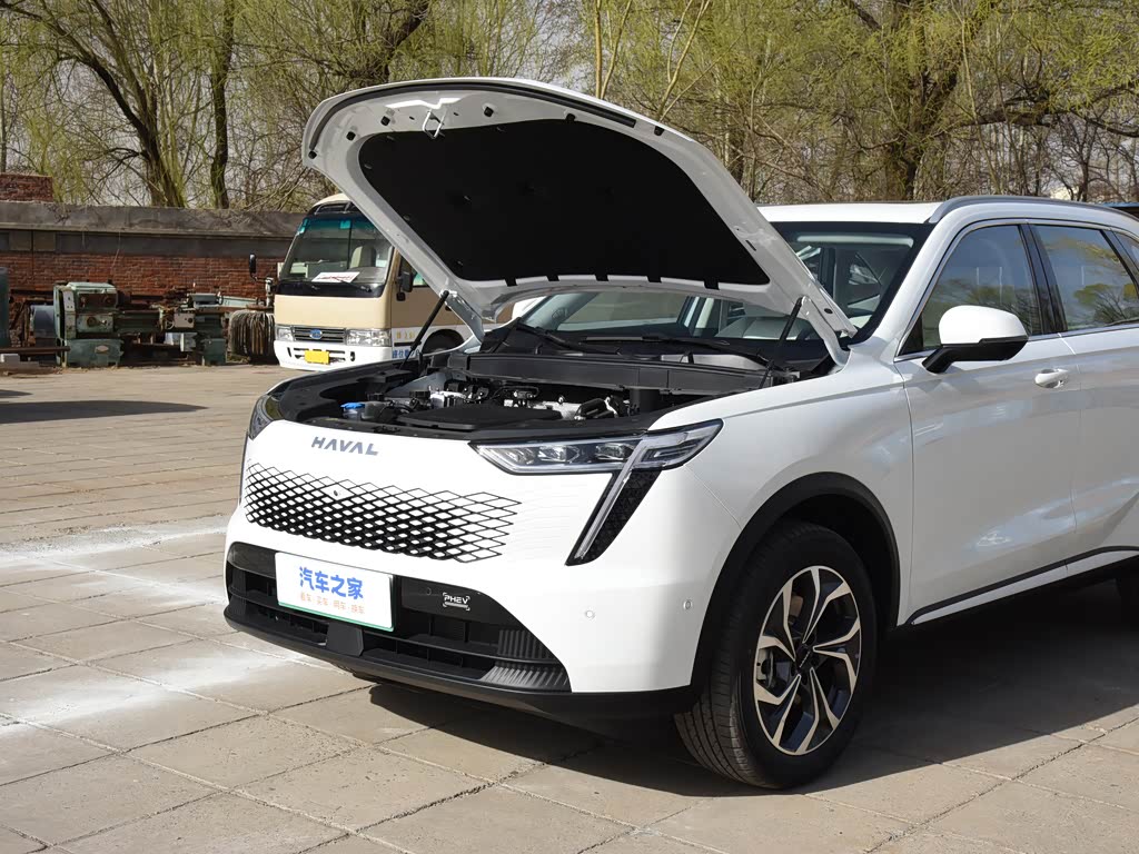 长城汽车 哈弗枭龙max 2023款 1.5l hi4 105 四驱智能旗舰版