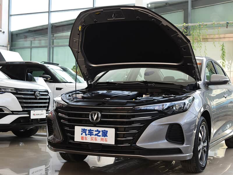 长安汽车 逸动 2020款 plus 1.6l gdi 手动豪华型