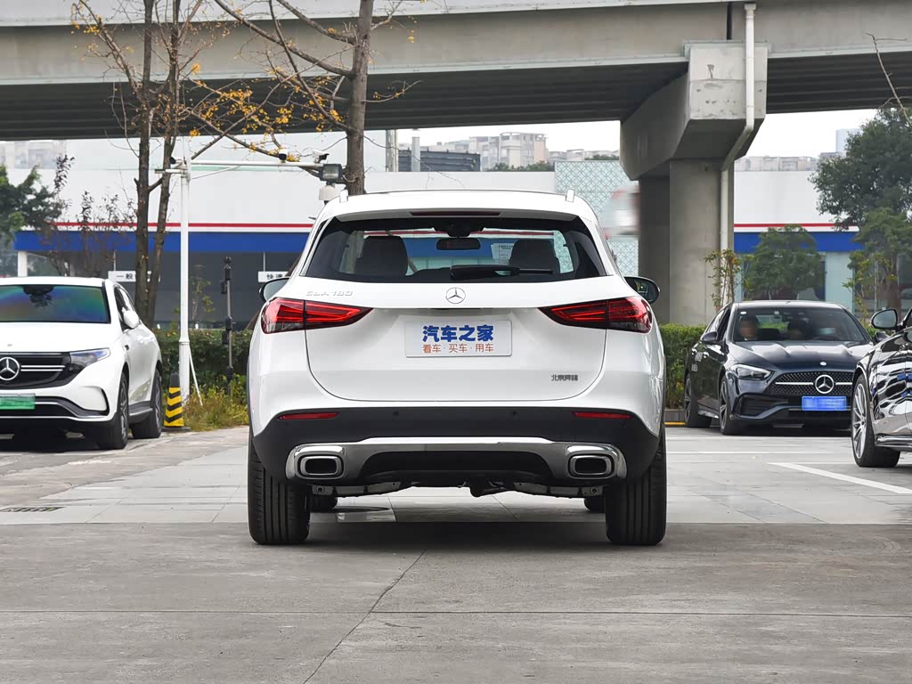 北京奔驰 奔驰gla 2022款 改款 gla 180