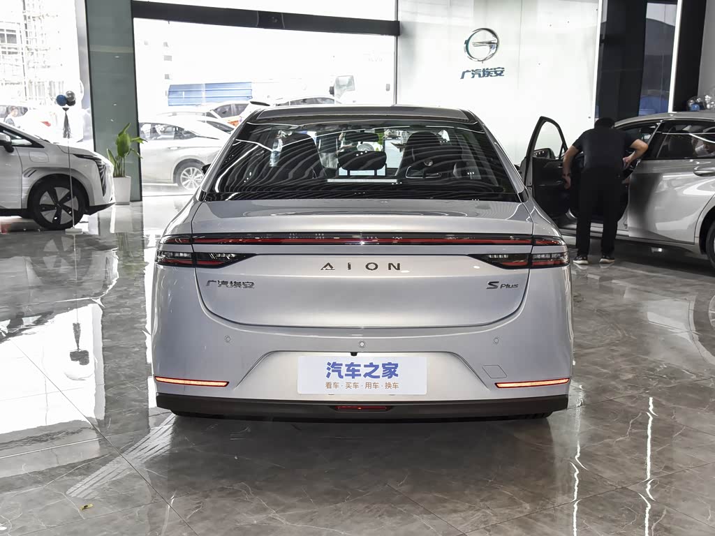 埃安 aion s plus 2023款 70 智领版 磷酸铁锂