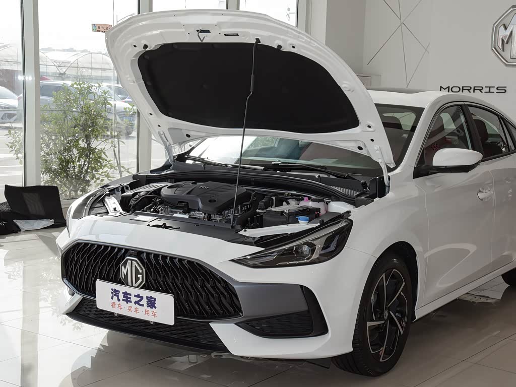 上汽集团 名爵5 2021款 改款 300tgi dct青奢旗舰版