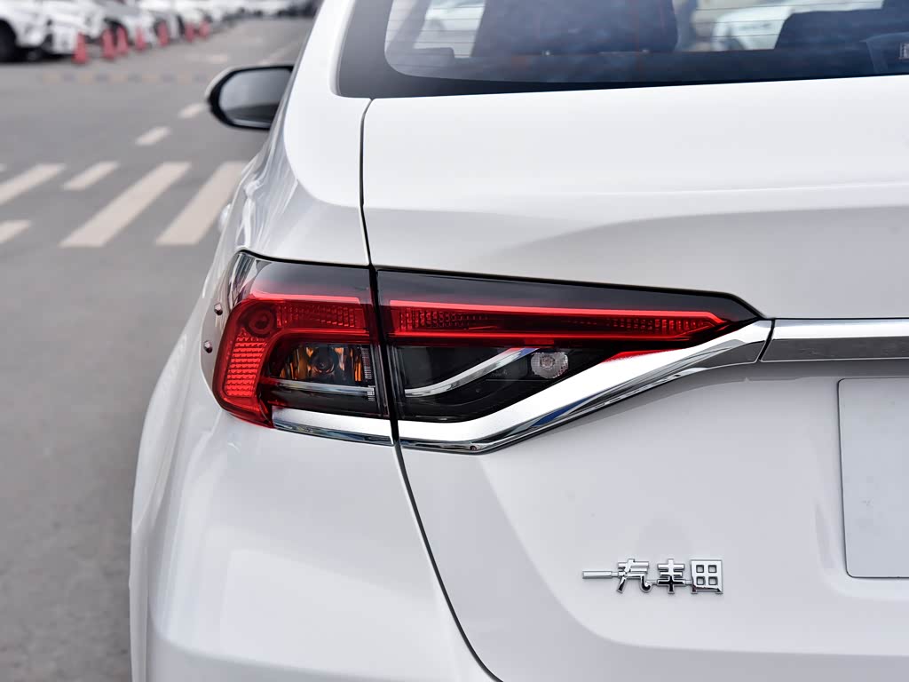 一汽丰田 卡罗拉 2021款 1.2t s-cvt先锋plus版