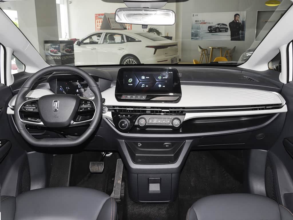 一汽奔腾 奔腾nat 2022款 舒享出行版 100kw 425km