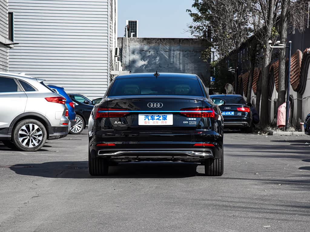 一汽奥迪 奥迪a6l 2023款 55 tfsi quattro 尊享致雅型