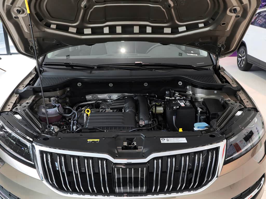 上汽大众斯柯达 柯珞克 2022款 tsi280 智曜版