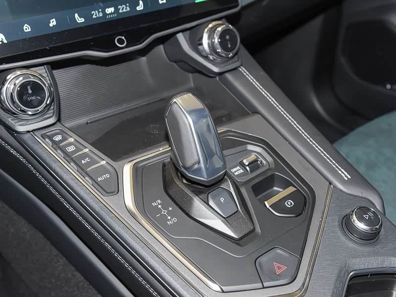 【图解图片_昆山瑞豹领克中心领克05图片】-汽车之家