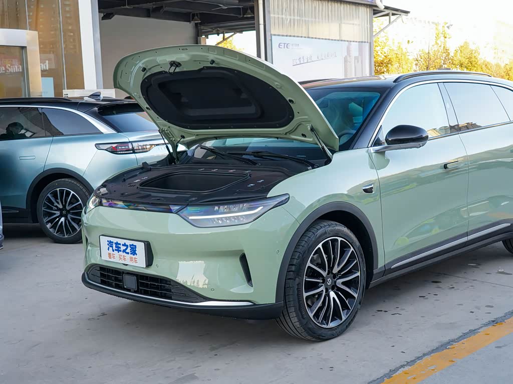 零跑佛山海八路金融城店>零跑汽车>零跑c11>2021款尊享版>新氧绿>其它