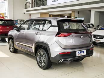 5t 手动超级互联版 国vi 报价】新宝骏rs-5图片_配置_盐城金宇汽车