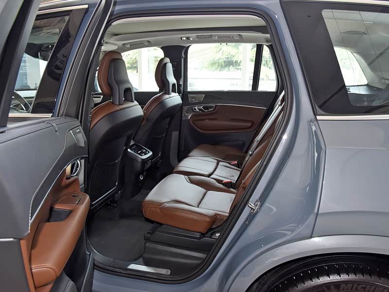 沃尔沃(进口) 沃尔沃xc90 2020款 改款 t6 智雅豪华版 7座