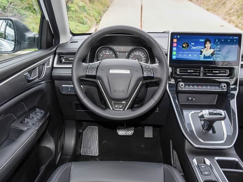 长城汽车 哈弗m6 2021款 plus 1.5t dct柳岩联名版