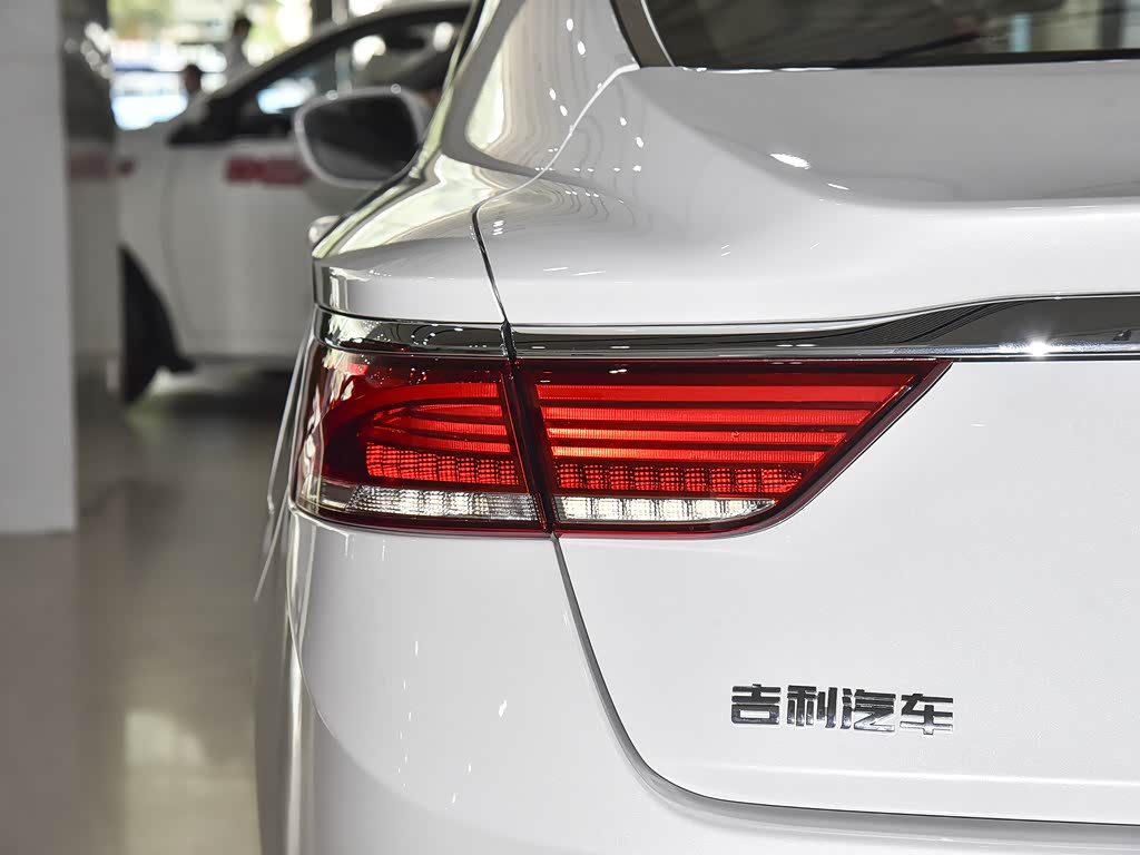 吉利汽车 博瑞 2021款 1.8t 领航版