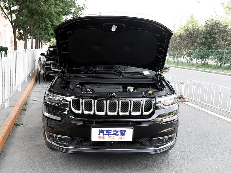 广汽菲克jeep 大指挥官 2018款 2.0t 四驱臻享版