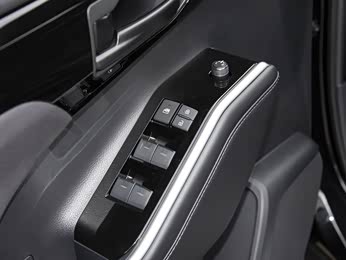 7座 报价】汉兰达图片_配置_广汽丰田阳江宝威店-汽车之家