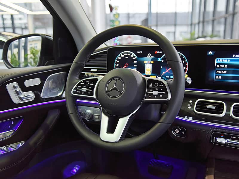 奔驰(进口) 奔驰gls 2020款 gls 450 4matic动感型 中控方向盘 已经是