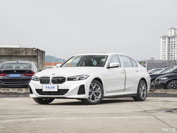 宝马i3限时优惠高达15万欢迎垂询