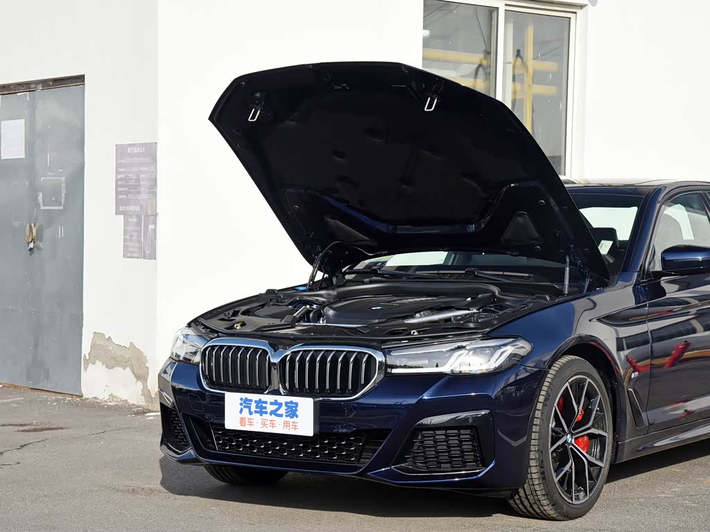 宝马(进口) 宝马5系(进口) 2022款 改款 540i 风尚版 m运动套装