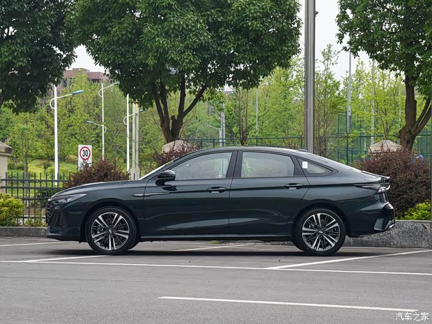 艾瑞泽8 2022款 1.6t dct尚