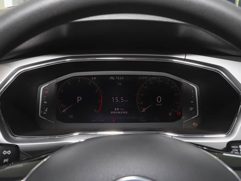 上汽大众 途铠 2022款 1.5l 自动舒适版