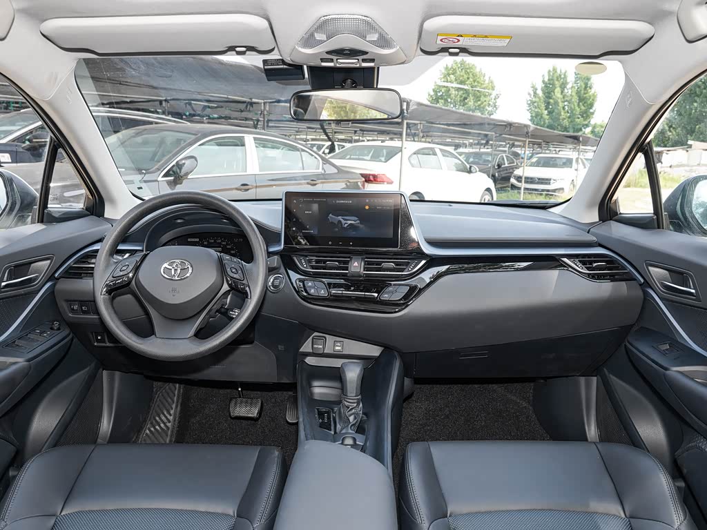 一汽丰田 奕泽izoa 2023款 2.0l 20周年铂金纪念版