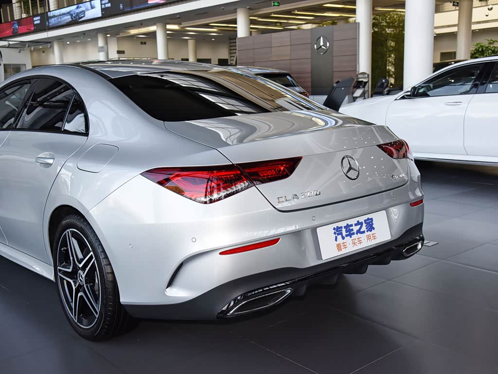 奔驰(进口) 奔驰cla 2022款 cla 200 4matic