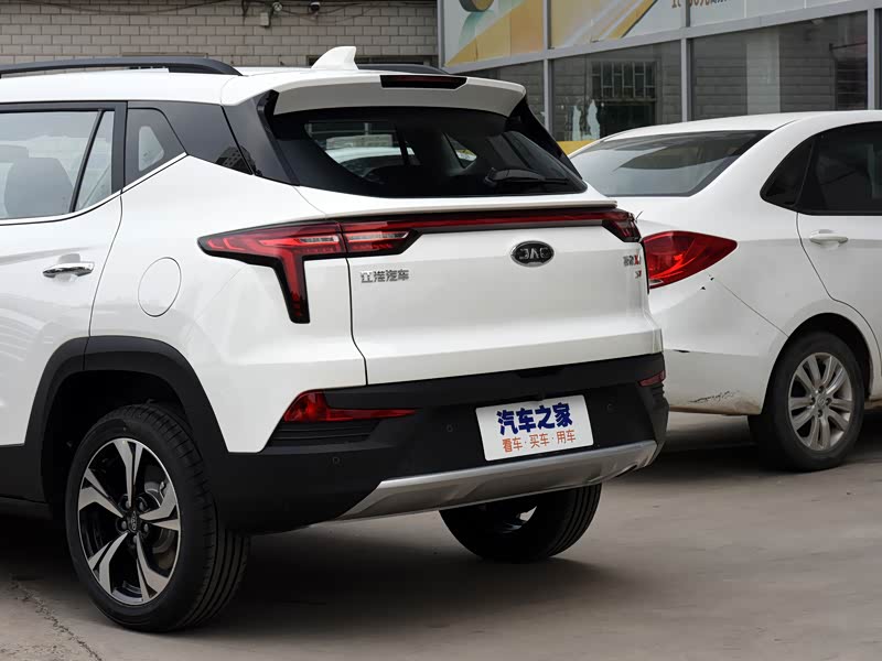 江淮汽车 嘉悦x4 2020款 1.5t 手动超越型