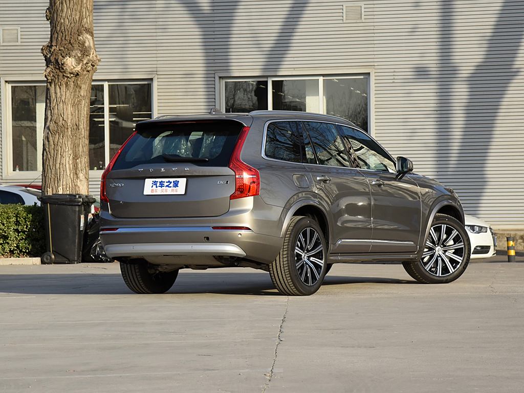 沃尔沃(进口) 沃尔沃xc90 2022款 b6 智逸豪华版 7座