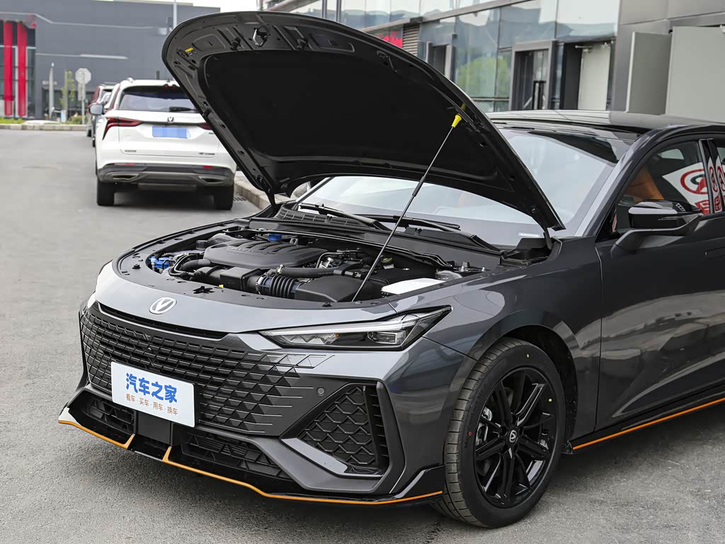 长安汽车 长安uni-v 2023款 2.0t 领速版