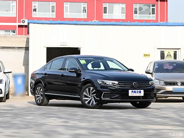 迈腾gte插电混动让24万欢迎到店赏车