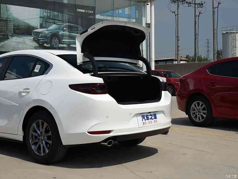 【图】将于9月26日上市 全新长安马自达3 axela昂克赛拉到店_汽车之家