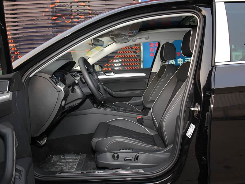 一汽-大众 迈腾gte插电混动 2022款 gte 尊贵型