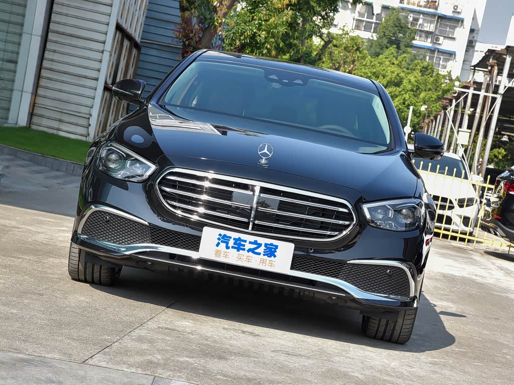 北京奔驰 奔驰e级 2022款 e 300 l 尊贵型