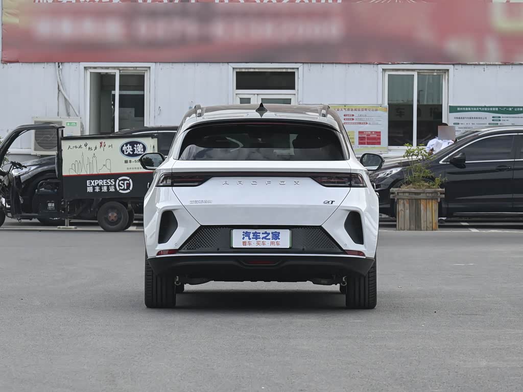 北汽新能源 极狐 阿尔法t(arcfox αt) 2022款 653s  175kw