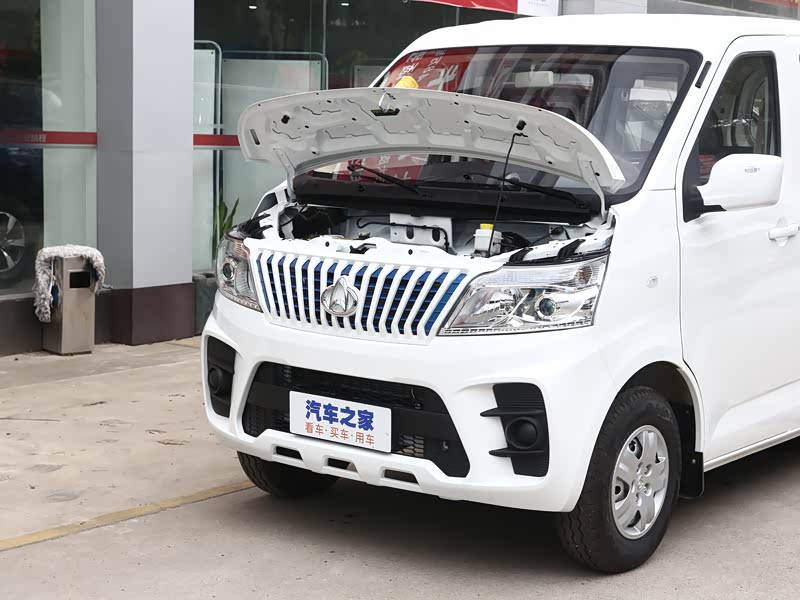 长安凯程 长安睿行em60 2022款 纯电动客车平顶背掀门7座60kw