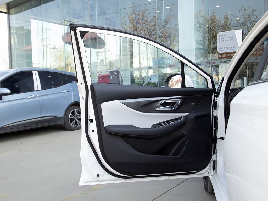 【图解图片_昆明孝尊悦途北京eu5 plus图片】-汽车之家