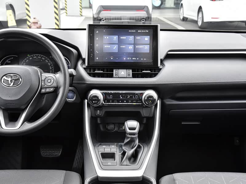 一汽丰田 rav4荣放 2022款 双擎 2.5l e-cvt两驱精英版