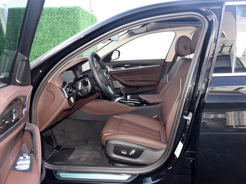 华晨宝马 宝马5系 2022款 改款 525li 豪华套装