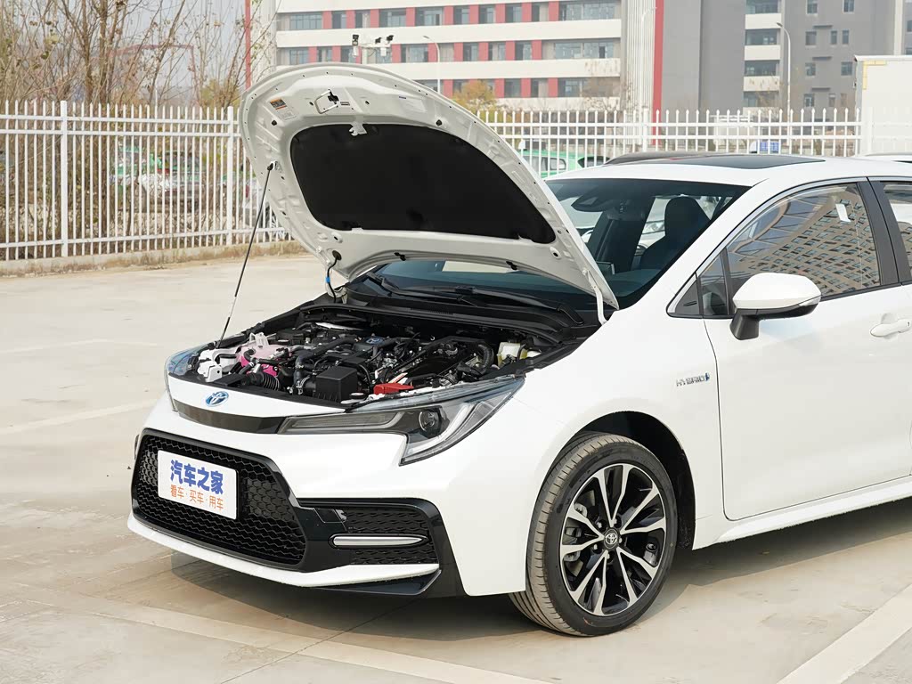 广汽丰田 雷凌 2022款 双擎 1.8h e-cvt运动版