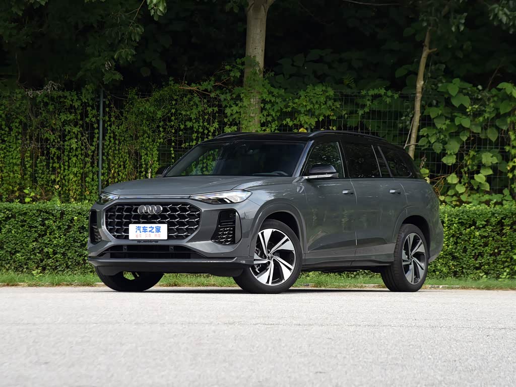 上汽奥迪 奥迪q6 2022款 45 tfsi quattro 齐云型 light 飞骑套装