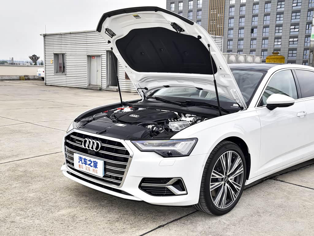 一汽奥迪 奥迪a6l 2023款 55 tfsi quattro 旗舰致雅型